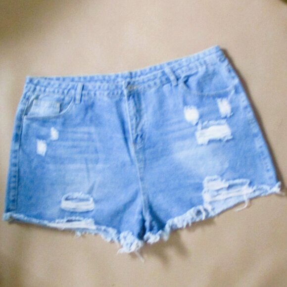 Womens Shein 3XL Distressed Denim Jean Shorts With Frayed Hem & Pockets - Picture 1 of 6